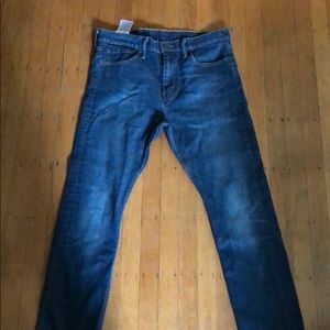 LEVI’s Blue Jeans , MENS Width: 32 Length: 30